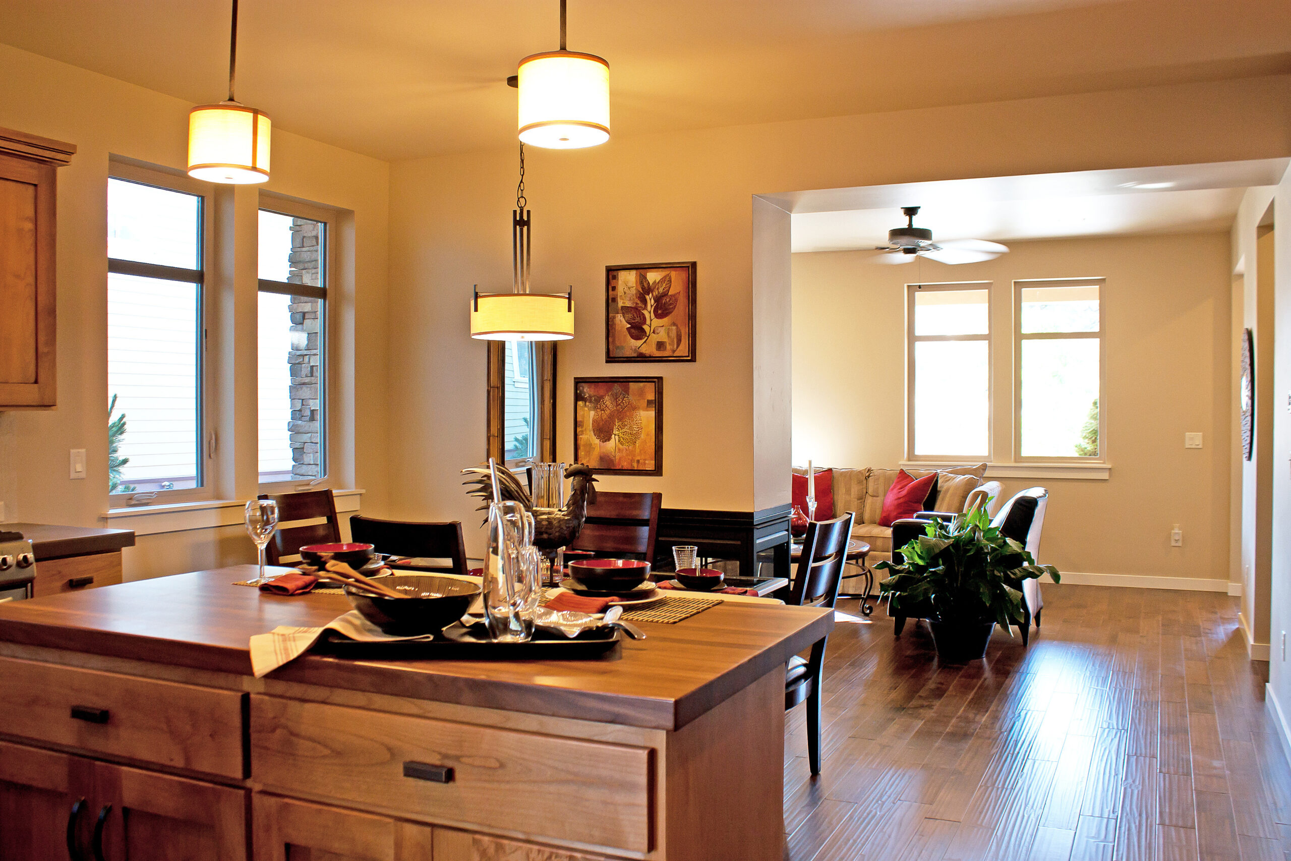 modern-home-interior-SBI-300275912